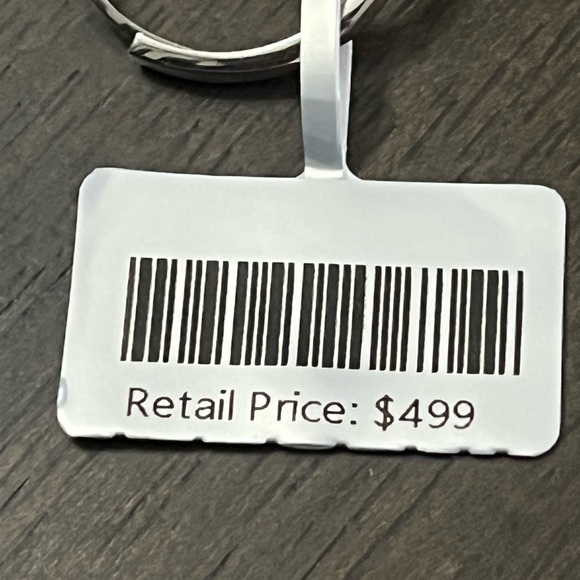 Natural Sky Blue Topaz Pineapple 🍍 Ring - Picture 8 of 8